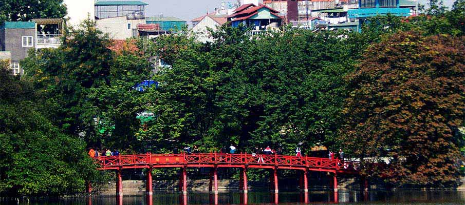 hoan-kiem-the-huc-bridge