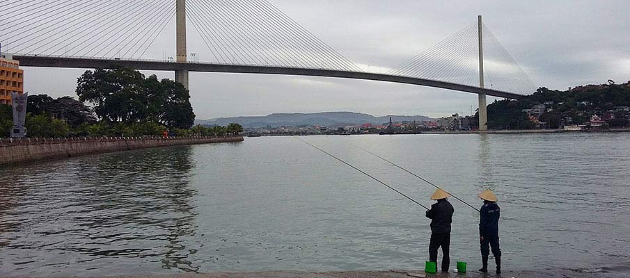 vietnam-ha-long-city-bridge