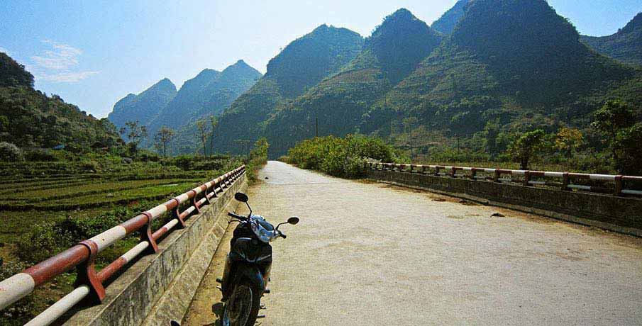 vietnam-motorbike-travel