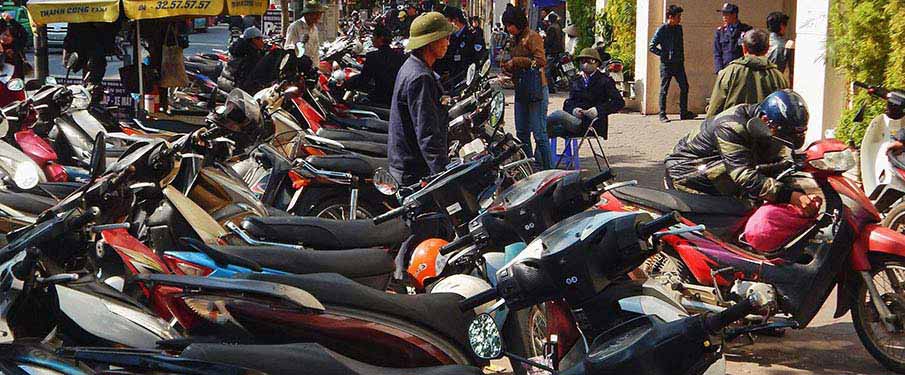 vietnam-motorbikes-hanoi