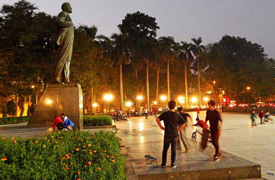 vietnam-lenin-park-hanoi1