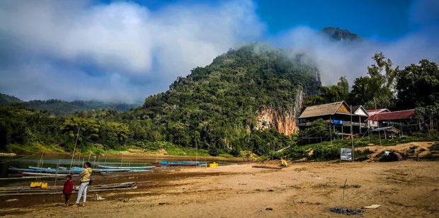 laos-village