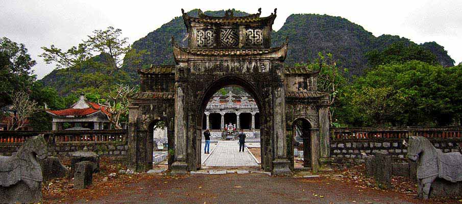 thai-vi-palace-ninh-binh