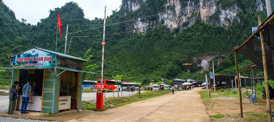 nguom-ngao-cave-parking