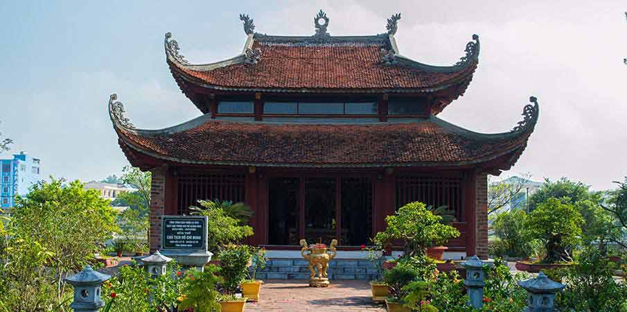 ho-chi-minh-temple-co-to-island