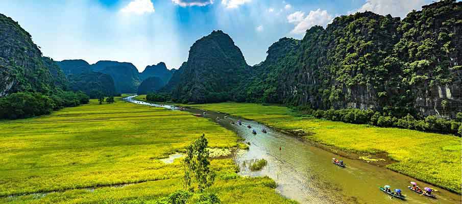 tam-coc-river-ninh-binh-vietnam