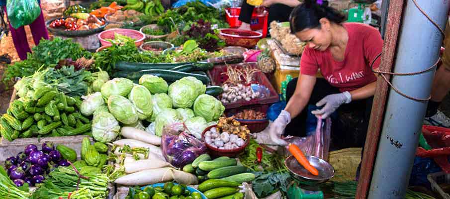 hanoi-market-vietnam