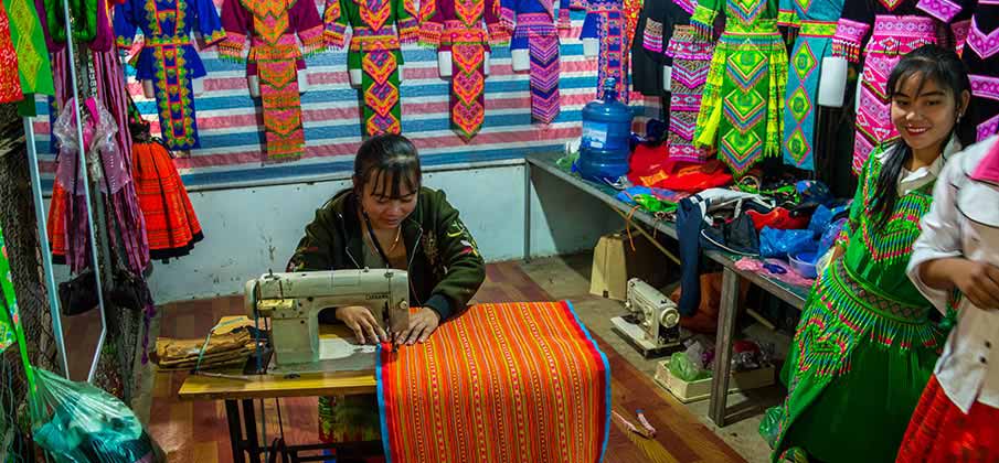 bac-yen-market-son-la-vietnam