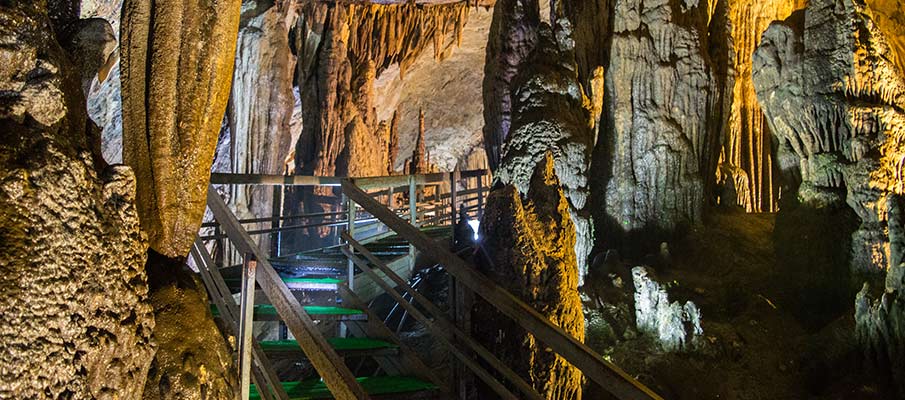 lung-khuy-cave-ha-giang