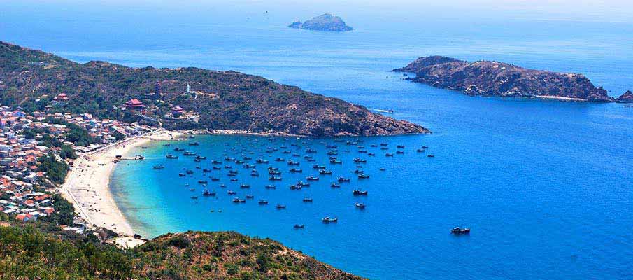 quy-nhon-coast-vietnam