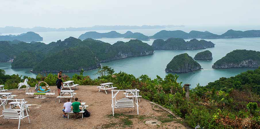 cannon-fort-cat-ba-viewpoint-vietnam