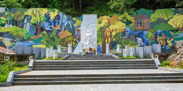 kim-dong-monument-martyr-cao-bang-vietnam