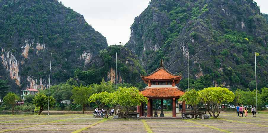 ly-thai-to-beer-house-hoa-lu-ninh-binh