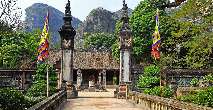 temple-dinh-tinh-hoang-hoa-lu-ninh-binh