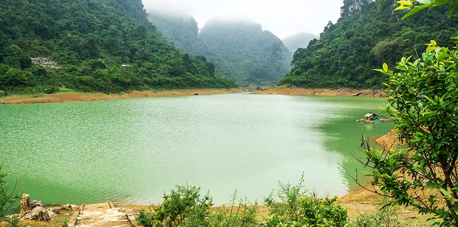 thang-hen-lake-cao-bang-vietnam1