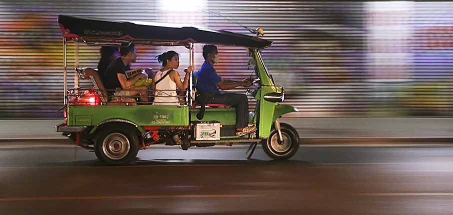 tuk-tuk-kep-to-kampot-cambodia