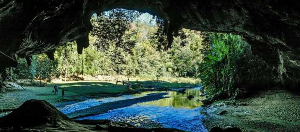 tham-lod-cave-mae-hong-son-thailand