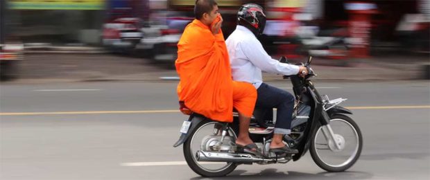 transport-motorbike-cambodia