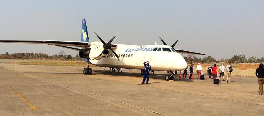 transport-plane-flight-laos