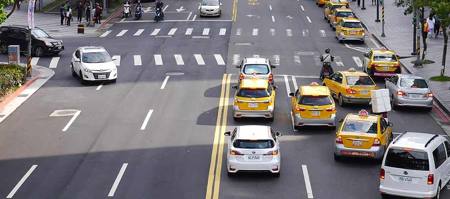 transport-taxi-car-laos