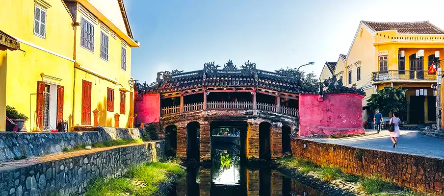 japanese-bridge-hoi-an-vietnam