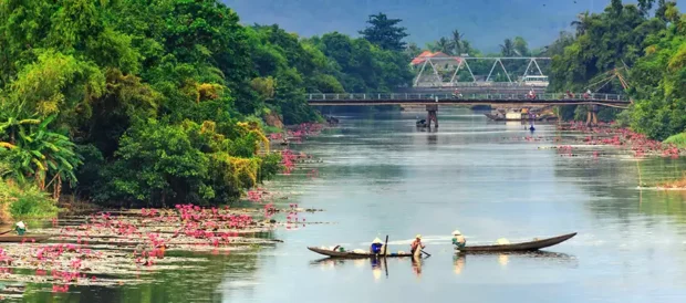 perfume-river-hue-vietnam