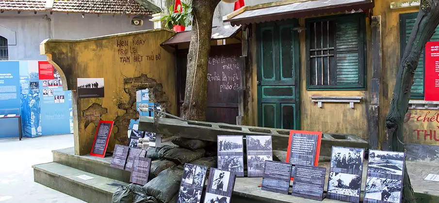 hoa-lo-prison-hanoi-vietnam-outside