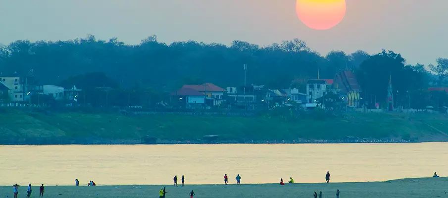 mekong-river-sunset-vientiane-laos