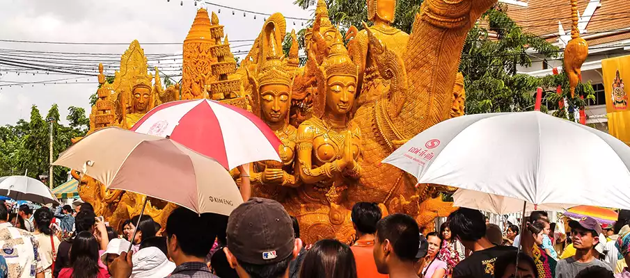 ubon-ratchathani-candle-festival-thailand