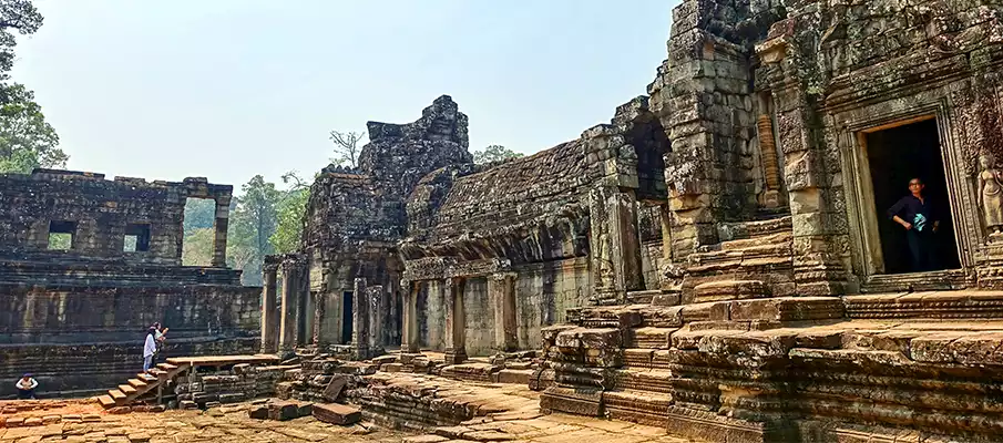 angkor-wat-archeological-park-temple