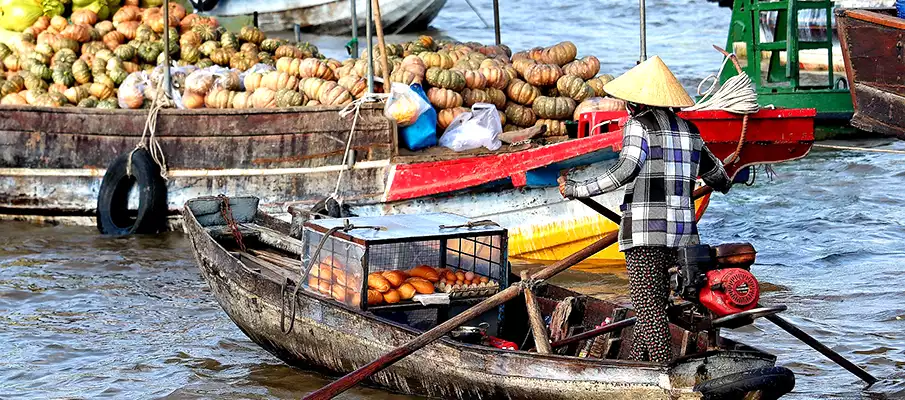 phong-dien-floating-market-vietnam