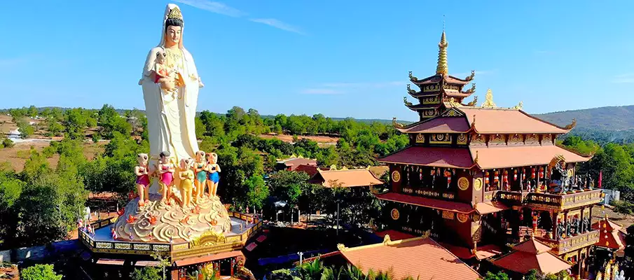 thien-quang-pagoda-mui-ne-vietnam