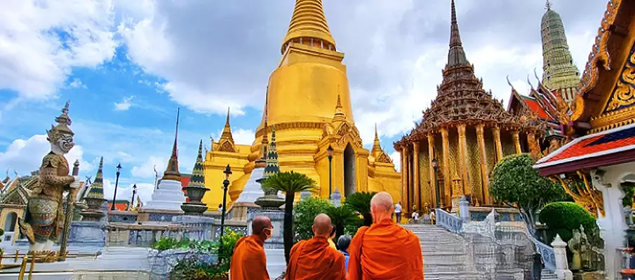 wat-pho-bangkok-thailand-interesting-fact