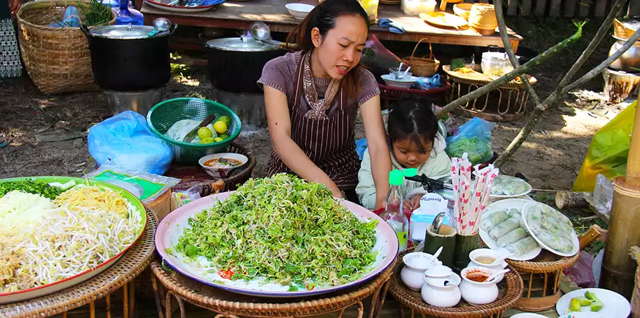 laos-cuisine-meals-regions