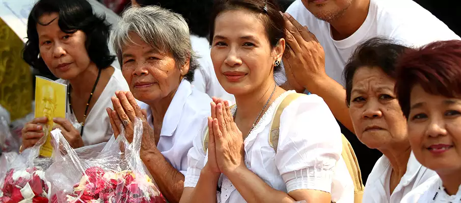 thailand-culture-greeting-wai