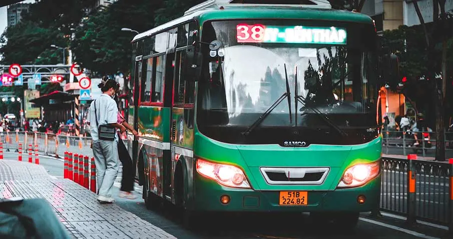 Autobuses urbanos en Vietnam ciudad-autobus-hanoi-vietnam