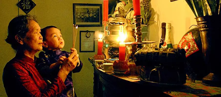 Folk Religion in Vietnam folk-religion-vietnam-dao-ong-ba