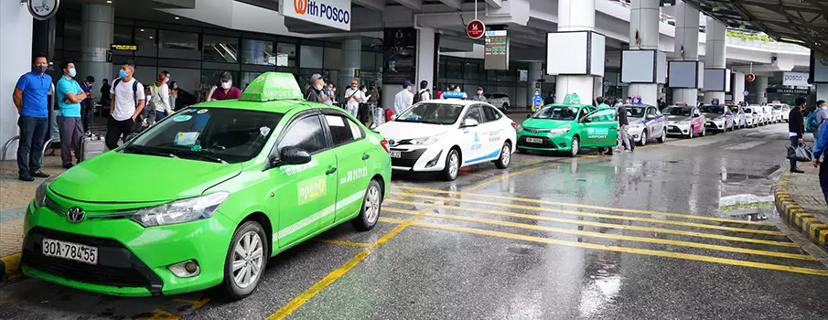 taxi-noi-bai-airport-hanoi-vietnam