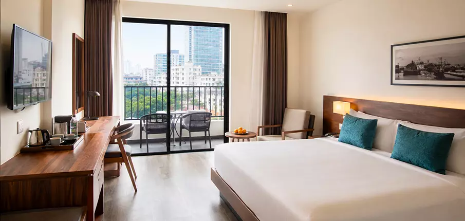 vietnam-accommodation-standard-hotel-room-hanoi