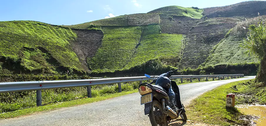 Motorbike travel in Son La and Moc Chau northern Vietnam