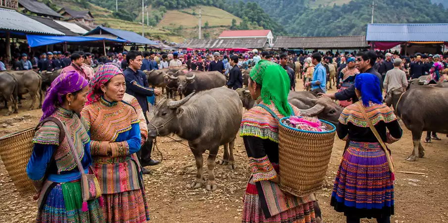Flower H'Mong people at Can Cau Market near Bac Ha, Vietnam