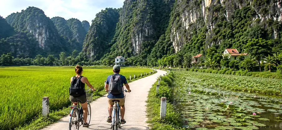 tam-coc-bich-dong-pagoda-vietnam
