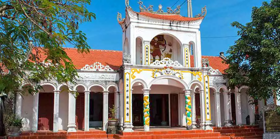 Temple of the Three Generals of the Pham Clan on Quan Lan Island Temple of the Three Generals of the Pham Clan on Quan Lan Island, a historic cultural site in Van Don, Quang Ninh, Vietnam