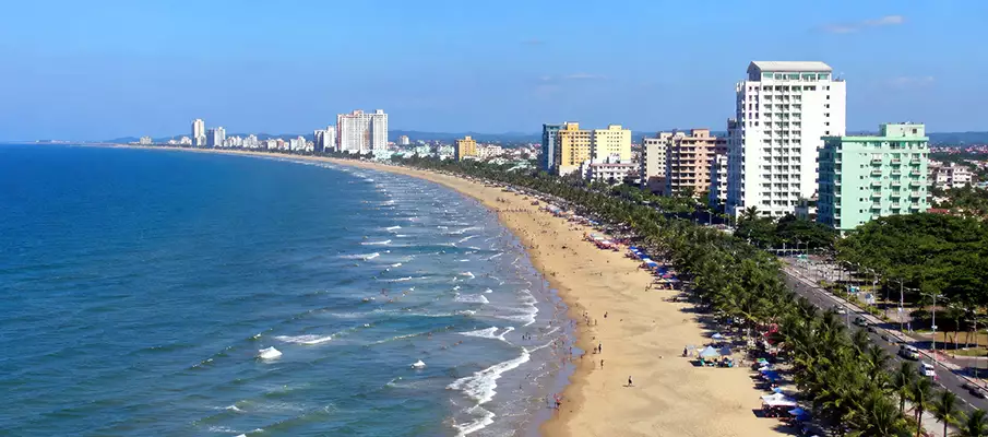 Long Sandy Beaches in Thanh Hoa, Vietnam One of the long sandy beaches in Thanh Hoa Province, Vietnam, popular for swimming, seaside resorts, and fresh seafood